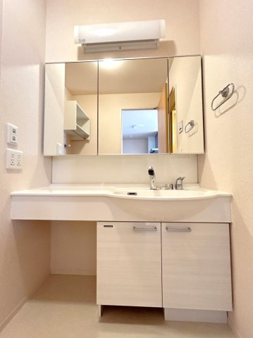 マイ・カーサ　B棟の洗面所