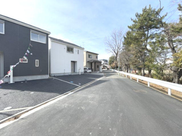 郡山市桃見台第１　全２棟の前面道路含む現地写真|２号棟　前面道路