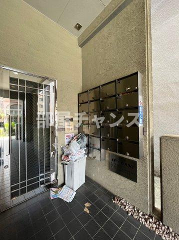 CITY-COURTのエントランス