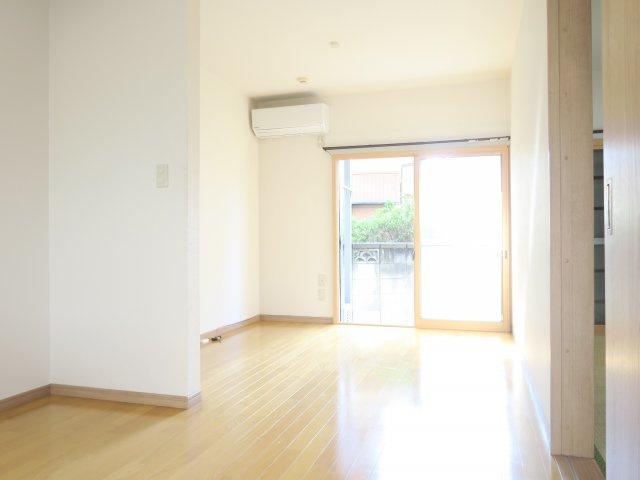 コーポ柳の洋室