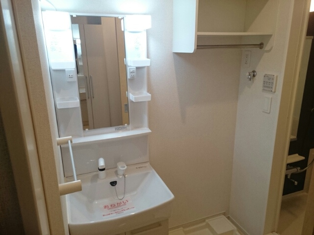 パレス・シュティルCの独立洗面台