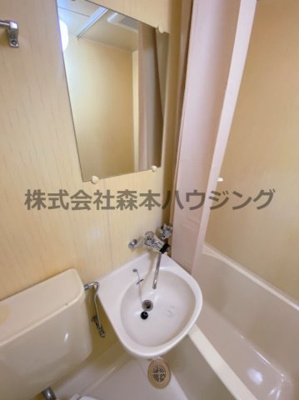 【洗面所】 | 　第三東ビル | 洗面所です