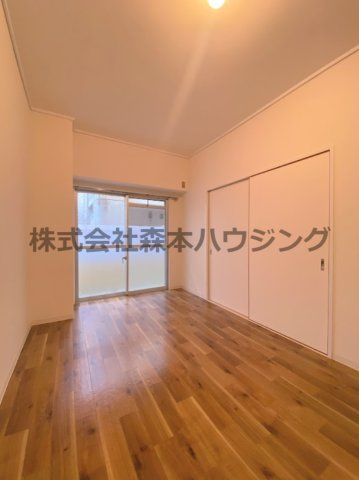 【居間・リビング】 | 　第三東ビル | ゆったり過ごせる居間です