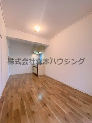 【居間・リビング】 | 　第三東ビル | ゆったりとした居間です