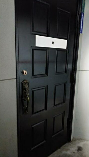 長等三丁目店舗の玄関|落ち着いた玄関です