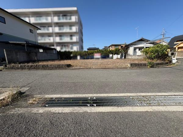 和歌山市六十谷　土地の前面道路含む現地写真