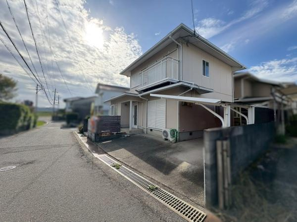 岩出市中島　中古戸建の前面道路含む現地写真