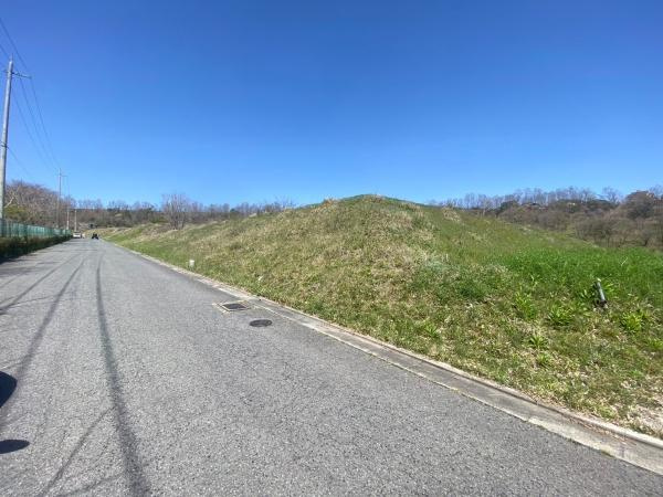 橋本市あやの台1丁目　1号地の前面道路含む現地写真