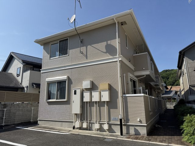 シュライン・フロント