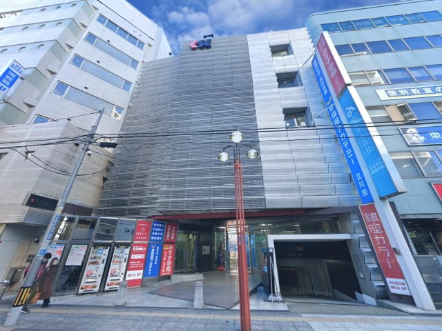 コアビルの外観