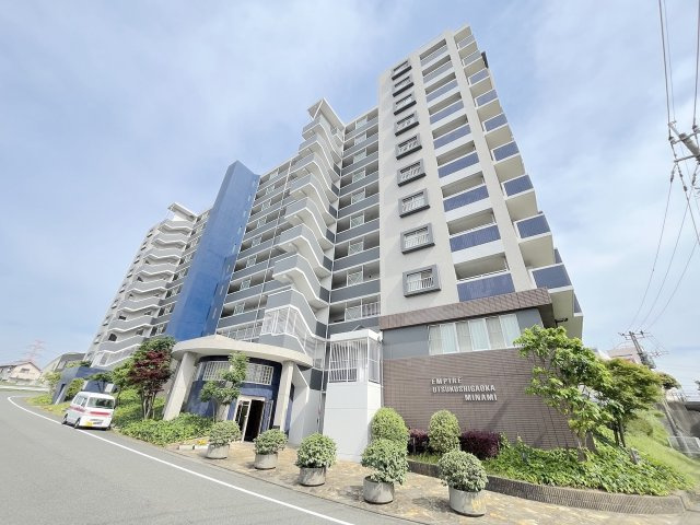 アンピール美しが丘南の外観