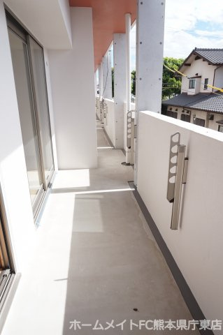 熊本市東区花立６丁目の賃貸マンションのバルコニー