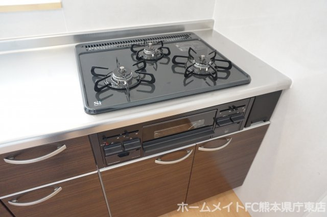 熊本市東区花立６丁目の賃貸マンションのキッチン