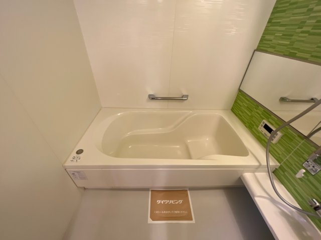 ベルメゾン荒川の浴室