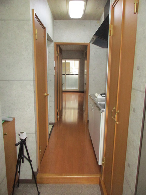 タウンハウス日吉Kの玄関|同間取り別部屋の参考写真です。