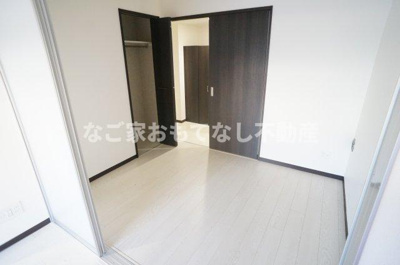 【寝室】 | ぱ〜くたうんルナ名古屋 | ※写真は別号室　別カラー有り