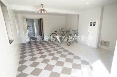 【エントランス】 | ぱ〜くたうんルナ名古屋