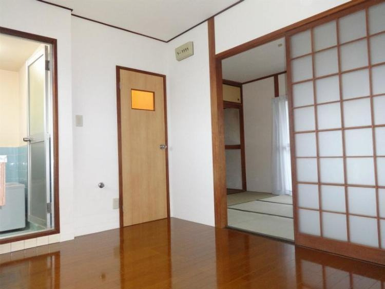 コーポ上町の居間・リビング|物件の画像4