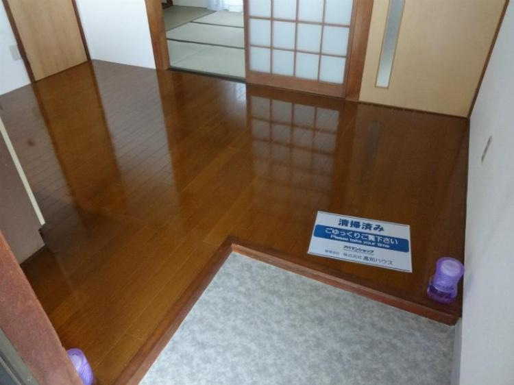 コーポ上町の玄関|物件の画像3