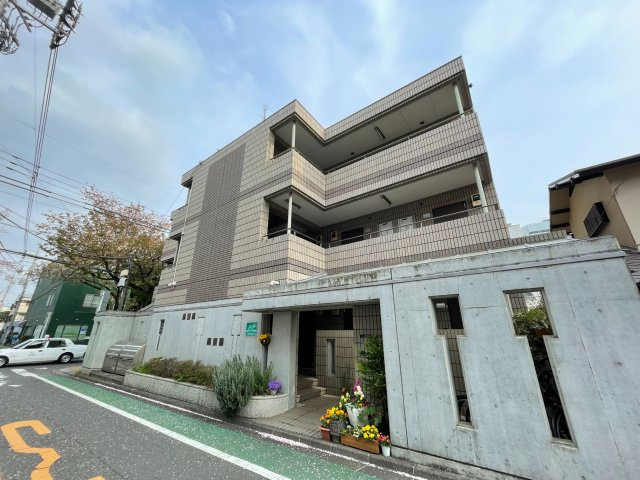 第2市村マンションの外観