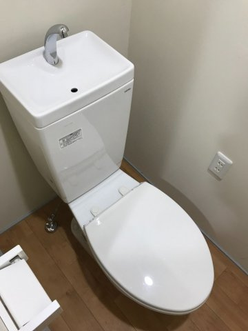第2市村マンションのトイレ