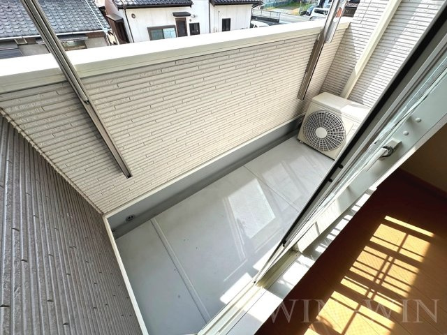 pulito 小池のバルコニー
