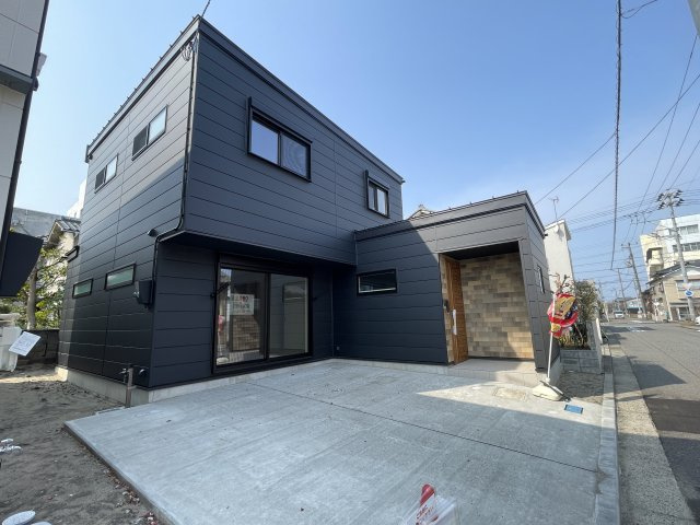 東区長者町　新築戸建の外観