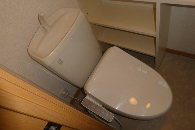 エピナール　ララＢのトイレ|ウォシュレット