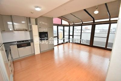 マンションコトブキの洋室