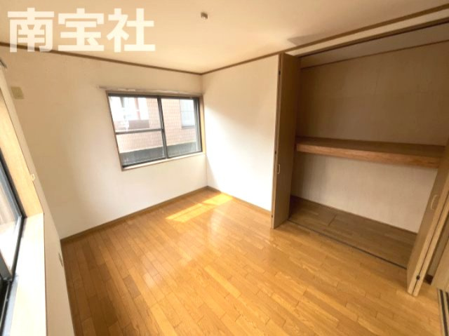 【寝室】