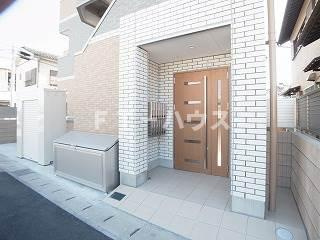 ミミハウス幕張のエントランス