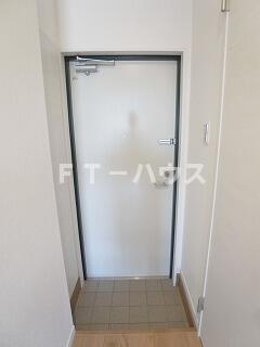 ミミハウス幕張の玄関