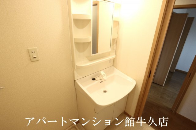 サンライズヴィラひたち野Aの独立洗面台