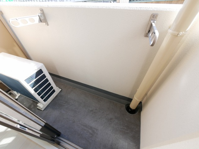 SERENiTE本町refletのバルコニー