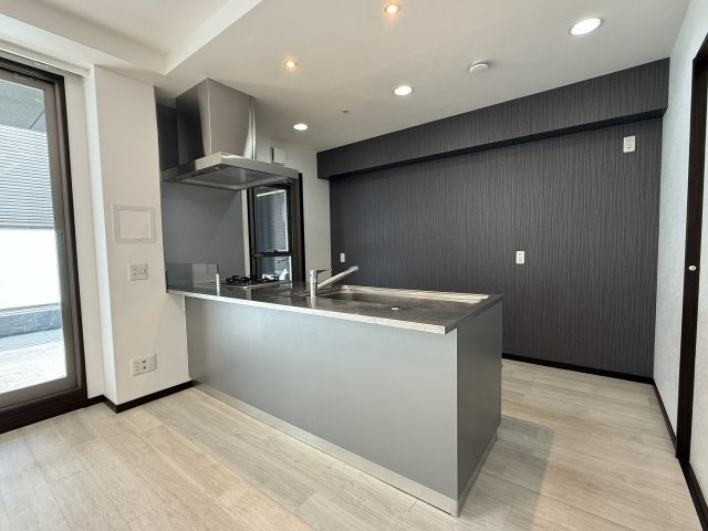 ピアッツァコート八木駅前のロビー