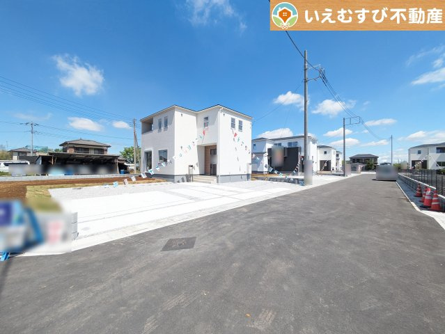 Livele Garden.S　鴻巣関新田の駐車場