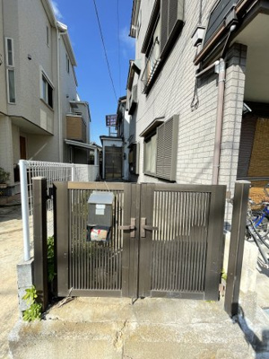 【エントランス】 | 鹿骨1丁目戸建 | 月額管理料無料！賃貸管理はアブレイズパートナーズにお任せを！