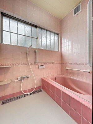 【浴室】 | 鹿骨1丁目戸建 | ★リラックスできるお風呂です★