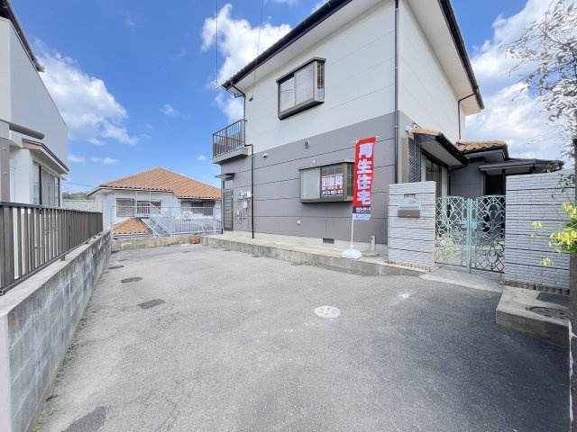 生の松原３丁目戸建ての駐車場