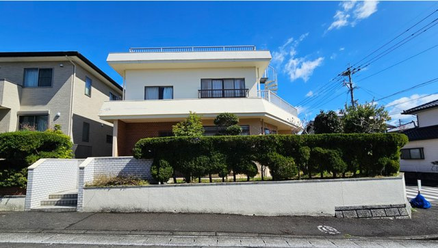 小松台東　中古住宅の外観