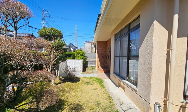 小松台東　中古住宅の庭