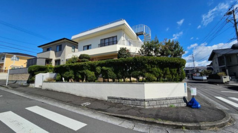 小松台東　中古住宅の外観