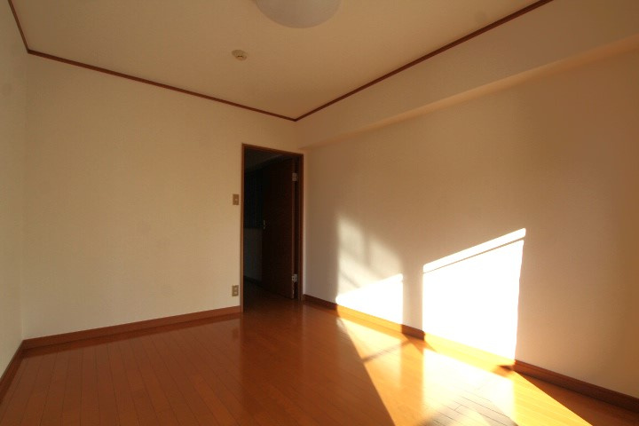 【寝室】