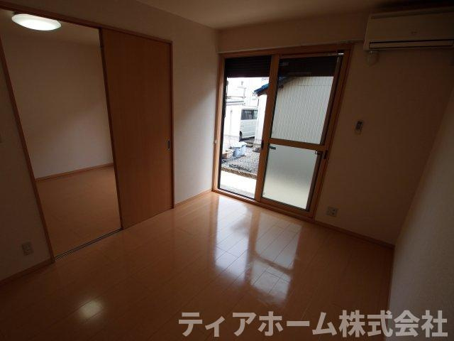 ロイヤルヴィレッジB棟の洋室|コンパクトで使いやすい洋室です