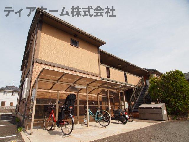 ロイヤルヴィレッジB棟