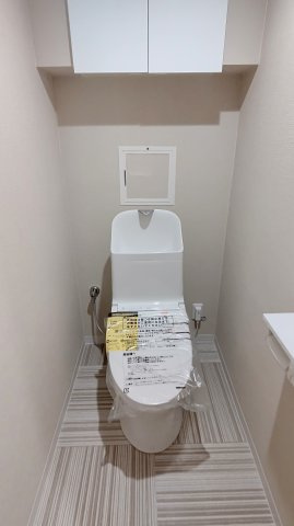 仲介手数料無料　なぎさニュータウン5号棟　3階　リフォーム済のトイレ