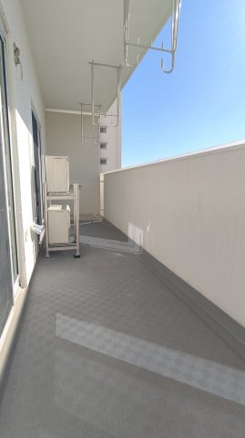 仲介手数料無料　なぎさニュータウン5号棟　3階　リフォーム済のバルコニー
