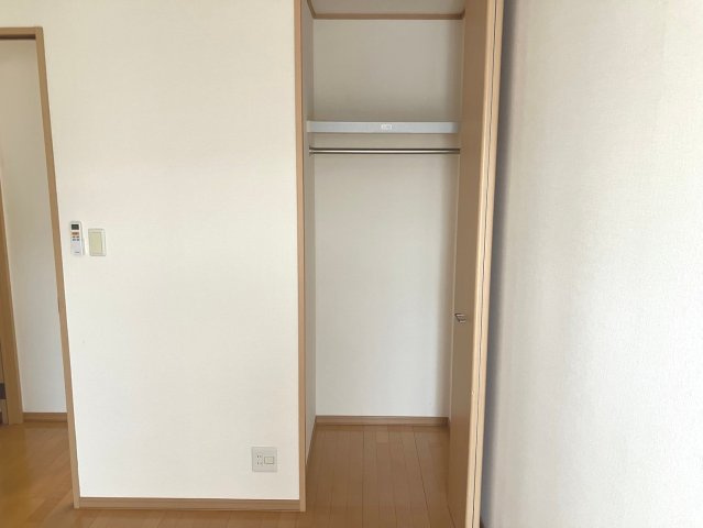 【商談中】中古戸建　岐阜市粟野台　平成18年築の収納|各居室収納付きです