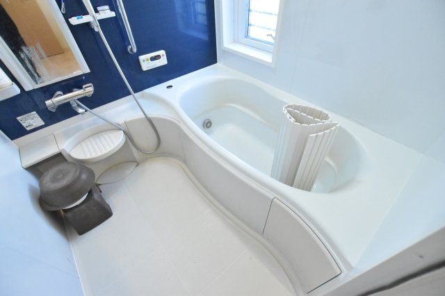 中古戸建　岐阜市粟野台　平成18年築の浴室