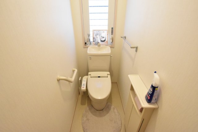 中古戸建　岐阜市粟野台　平成18年築のトイレ